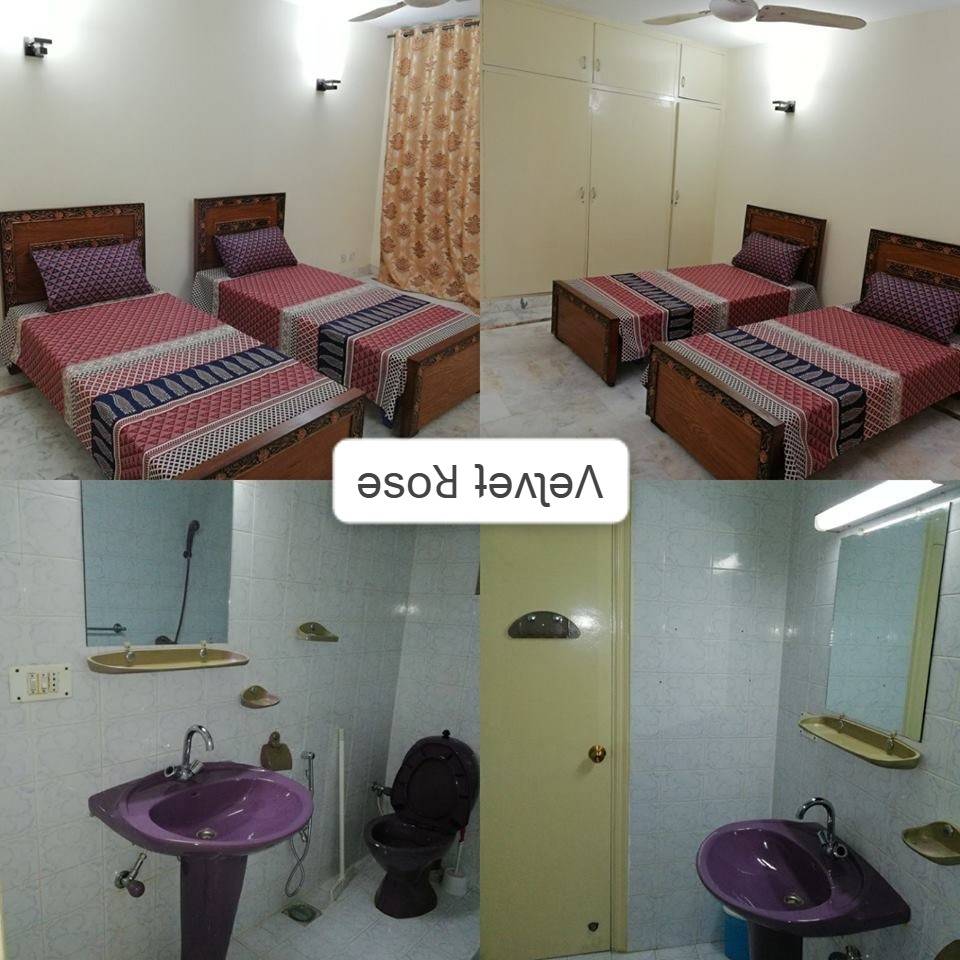Three Seater Room at 𝐓𝐇𝐄 𝐕𝐄𝐋𝐕𝐄𝐓 𝐑𝐎𝐒𝐄 𝐆𝐈𝐑𝐋𝐒 𝐇𝐎𝐒𝐓𝐄𝐋